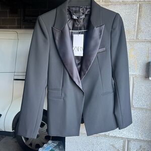 Zara Women's Black Blazer